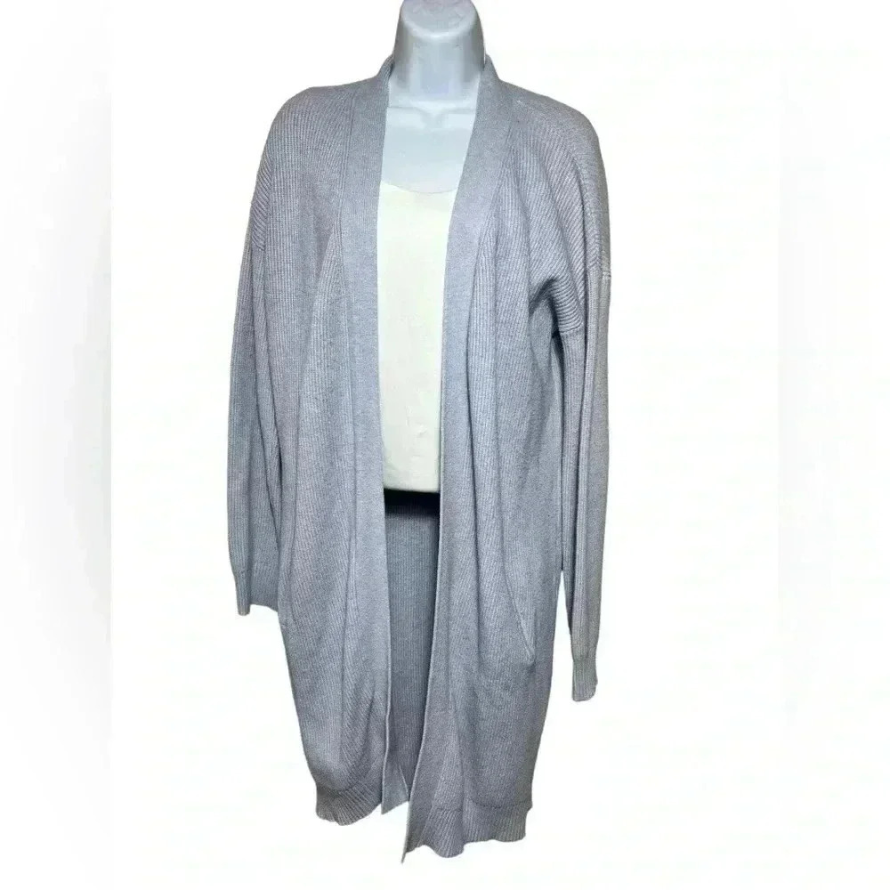 On twelfth ribbed buttery soft knit cardigan size medium